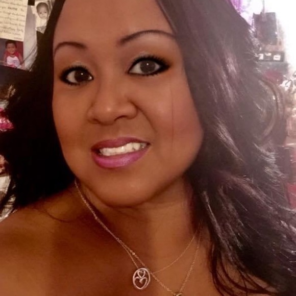 Meet your Posher, Deborah - Picture 13 of 15